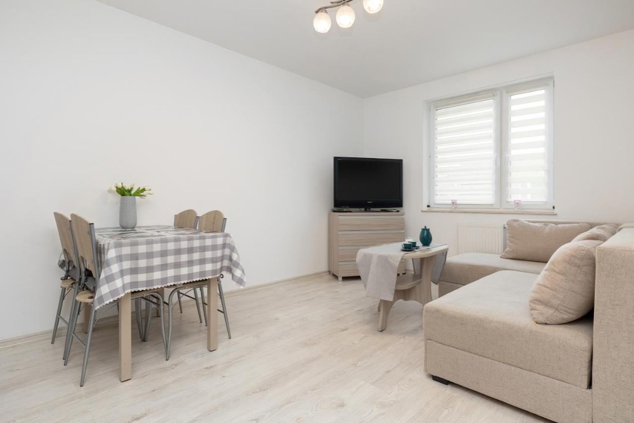 Apartamenty Paryska By Renters 코워브제크 외부 사진