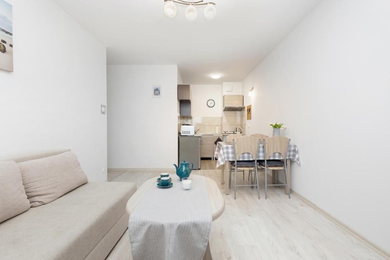 Apartamenty Paryska By Renters 코워브제크 외부 사진