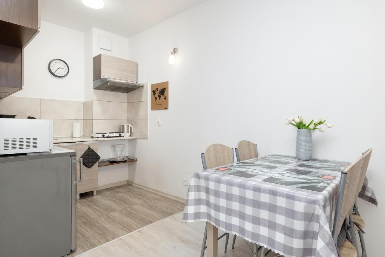Apartamenty Paryska By Renters 코워브제크 외부 사진